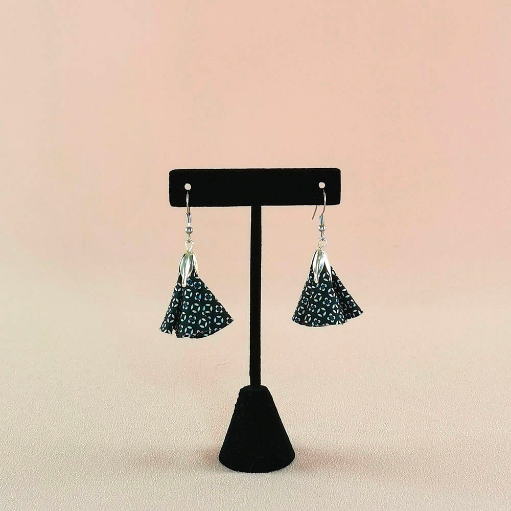 Boucles d’oreilles pompon en tissu