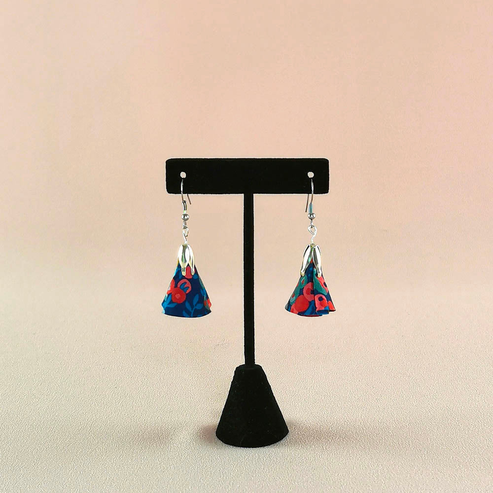 Boucles d’oreilles pompon en tissu