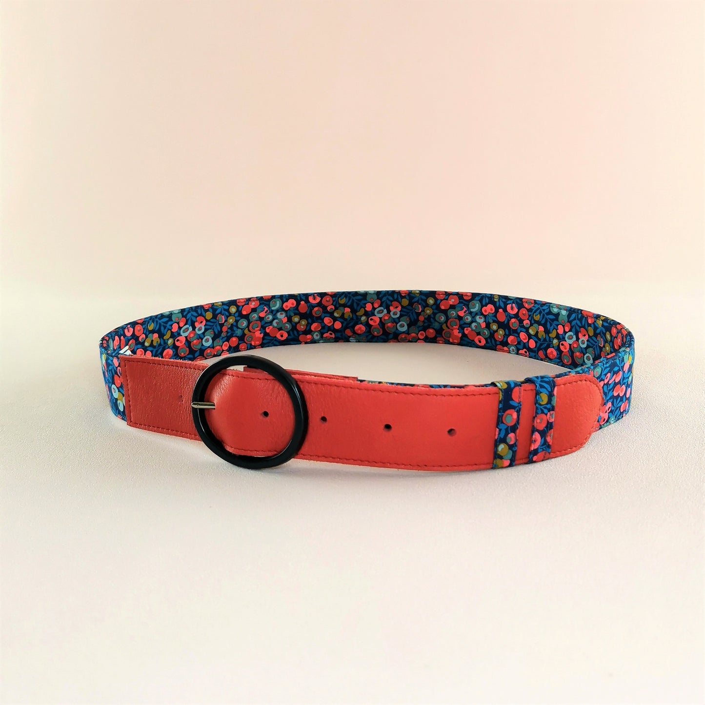 Ceinture en cuir et tissu