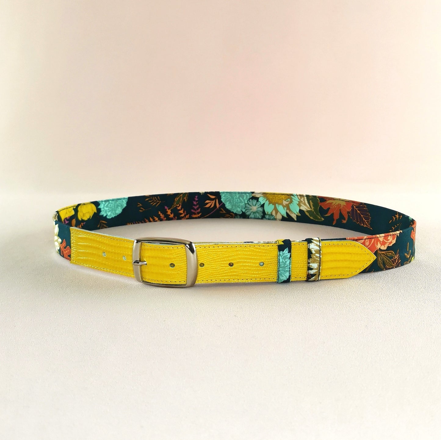 Ceinture en cuir et tissu